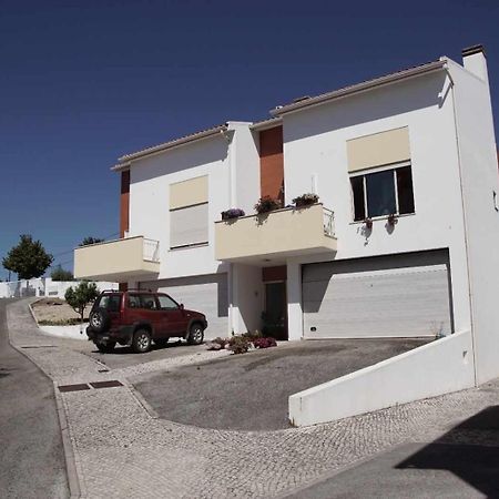 Quartos Confortaveis Em Casa Proximo Ao Mosteiro باتالها المظهر الخارجي الصورة