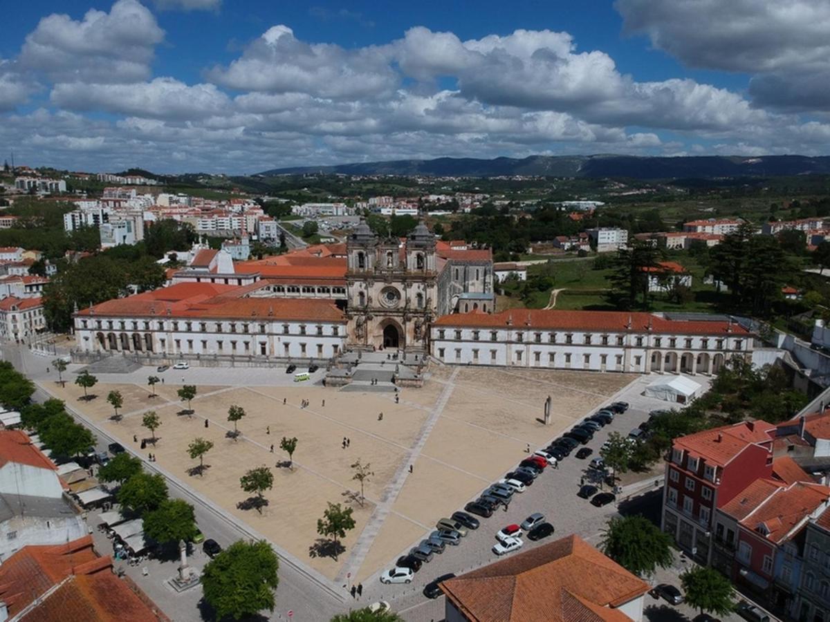 Quartos Confortaveis Em Casa Proximo Ao Mosteiro باتالها المظهر الخارجي الصورة
