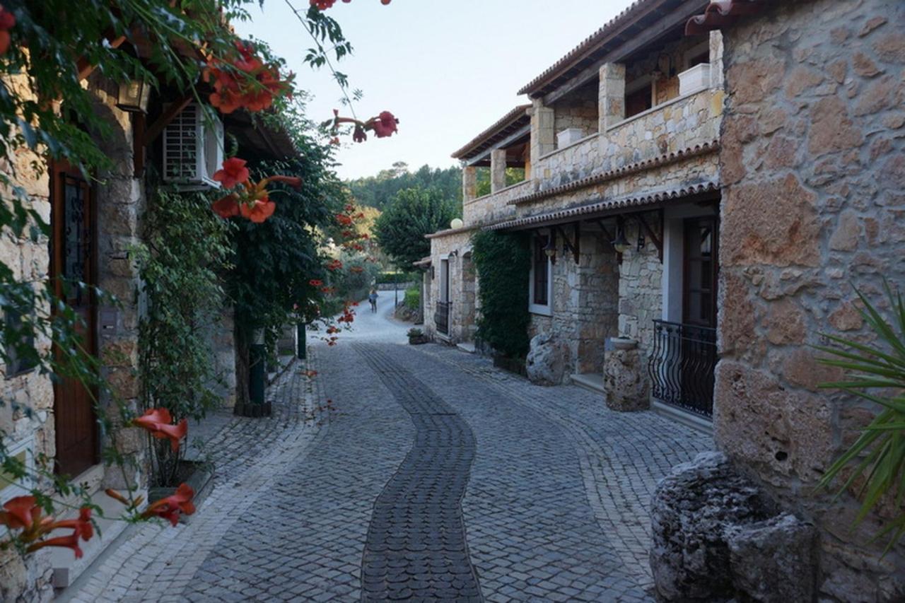 Quartos Confortaveis Em Casa Proximo Ao Mosteiro باتالها المظهر الخارجي الصورة