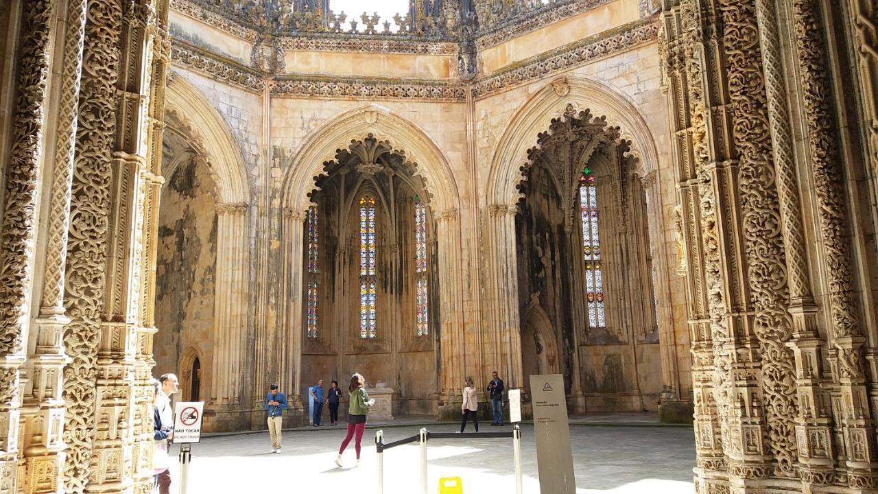 Quartos Confortaveis Em Casa Proximo Ao Mosteiro باتالها المظهر الخارجي الصورة