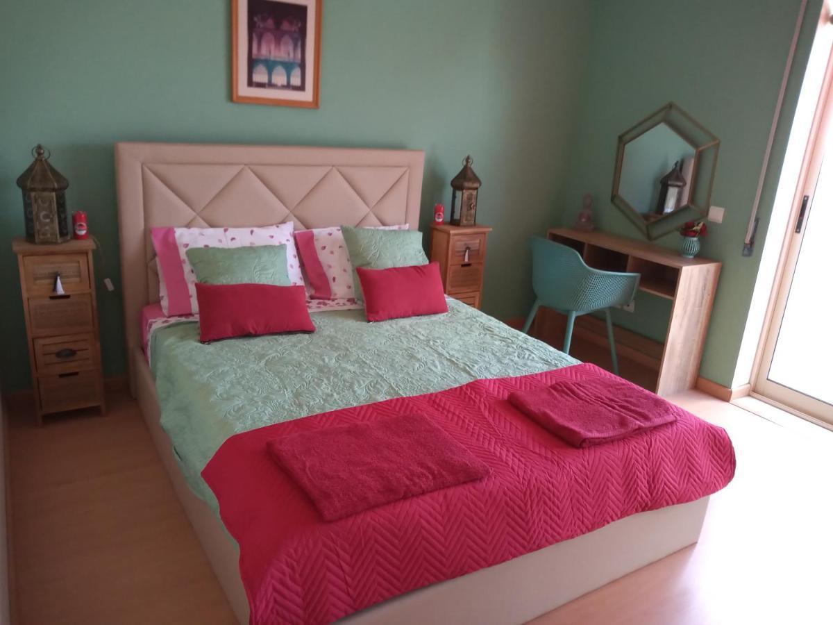 Quartos Confortaveis Em Casa Proximo Ao Mosteiro باتالها المظهر الخارجي الصورة