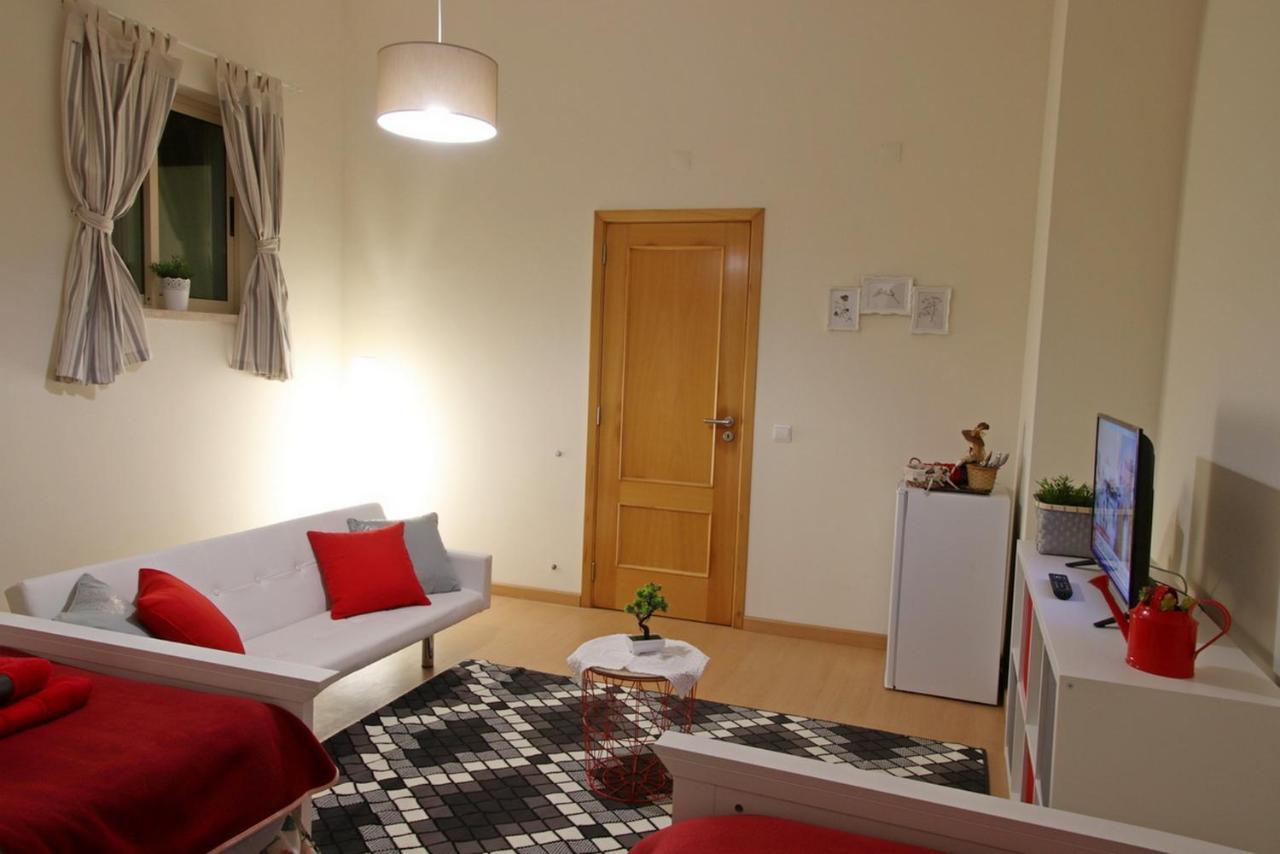 Quartos Confortaveis Em Casa Proximo Ao Mosteiro باتالها المظهر الخارجي الصورة